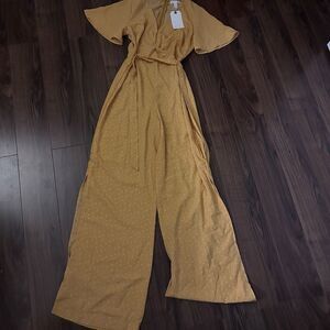NWT leith romper jumpsuit yellow small